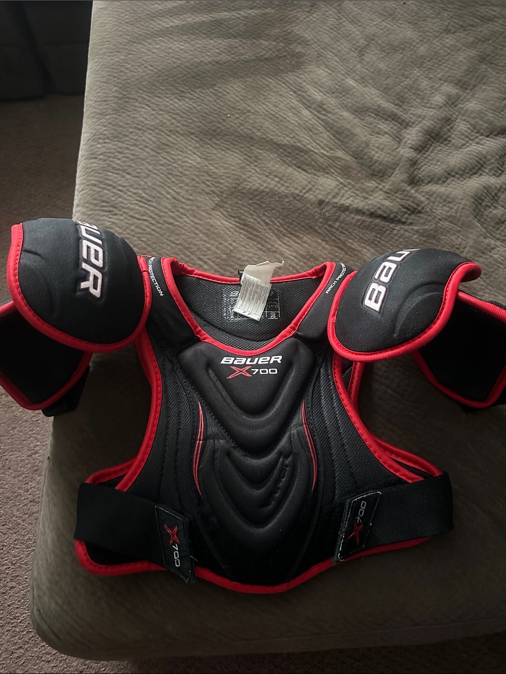 Kids Bauer hockey shoulder pads